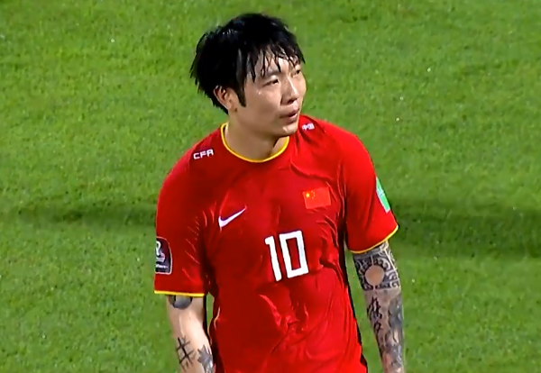  国米主帅战术调整见效，客场逆转乌迪内斯重返胜轨  