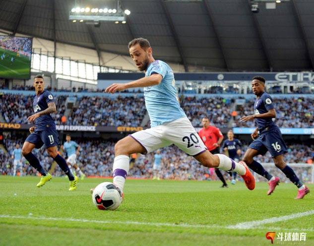  理查利森倒钩破门，热刺主场艰难战胜伯恩利